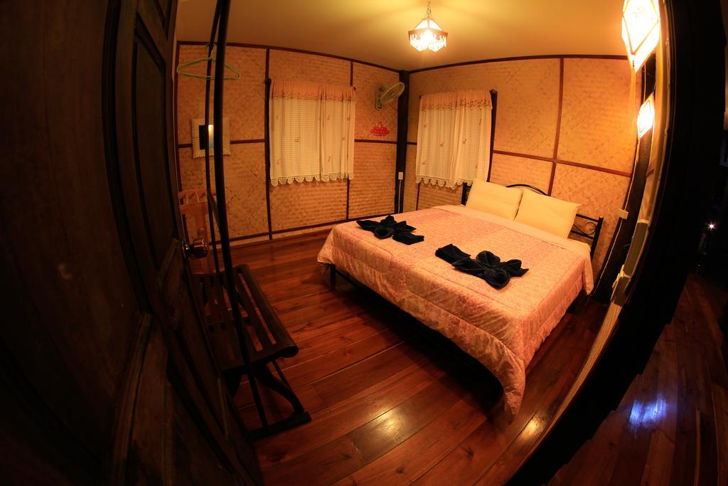 ホテル バーン サリー パイ パーイ 部屋 写真